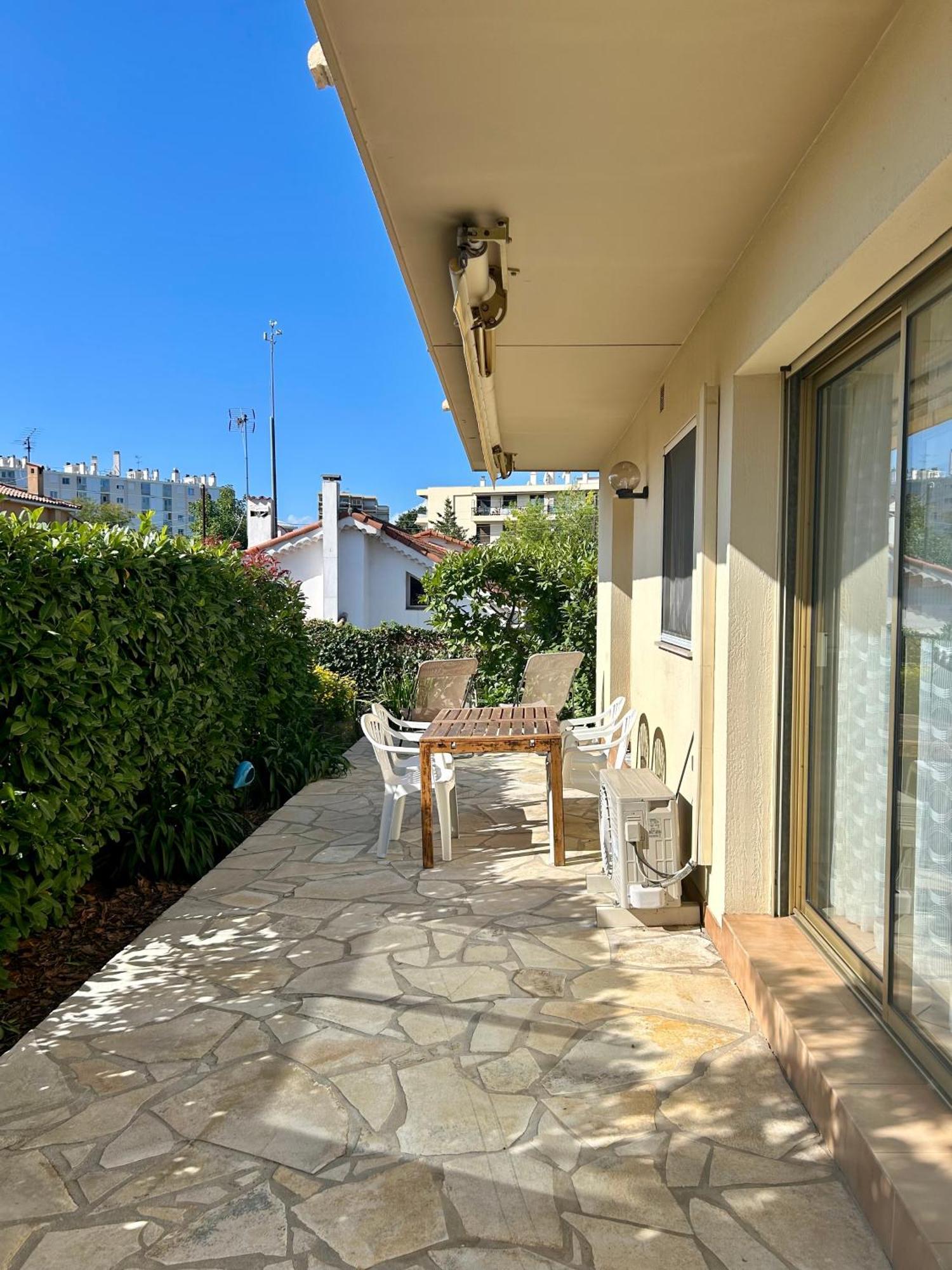 Les Ondes - Terrasse Rdc Villa Calme Parking Proche Plage Antibes Exterior photo